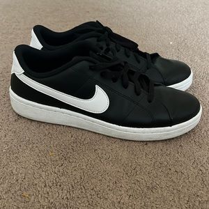 Nike Court Vision Low Women's Sneakers
